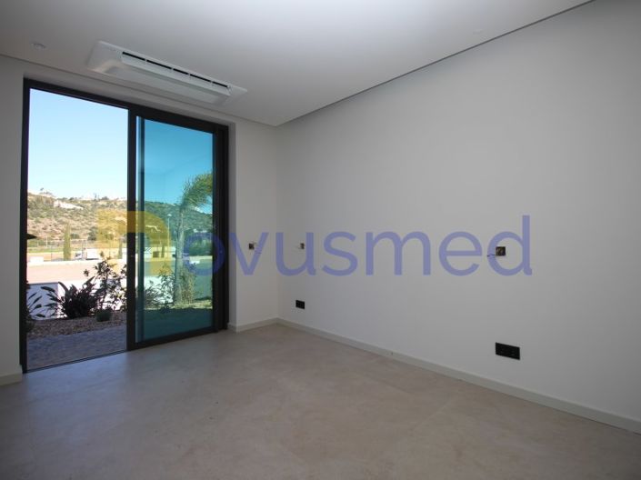 Image No.48-4 Bed House for sale