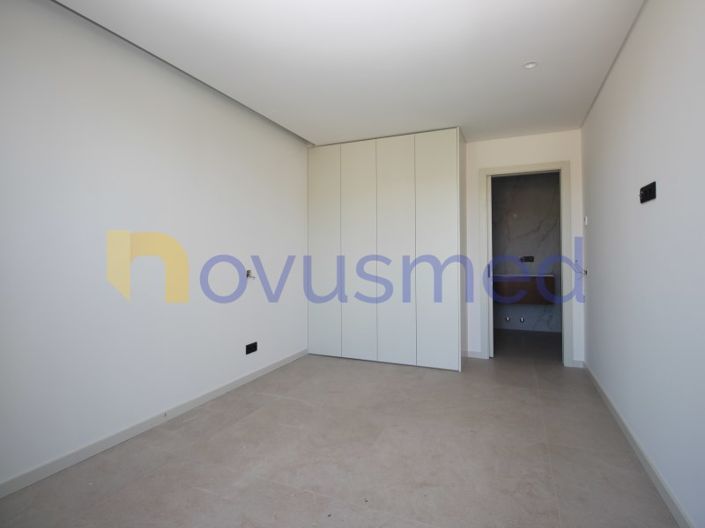 Image No.49-4 Bed House for sale