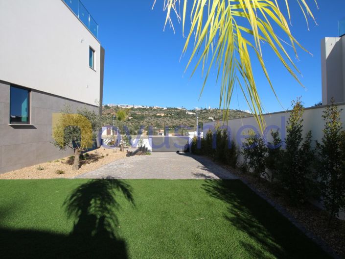 Image No.5-4 Bed House for sale