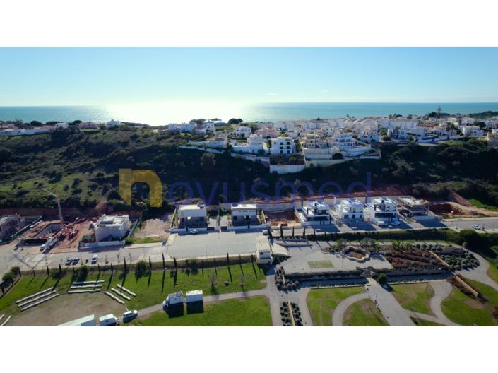 Image No.53-4 Bed House for sale