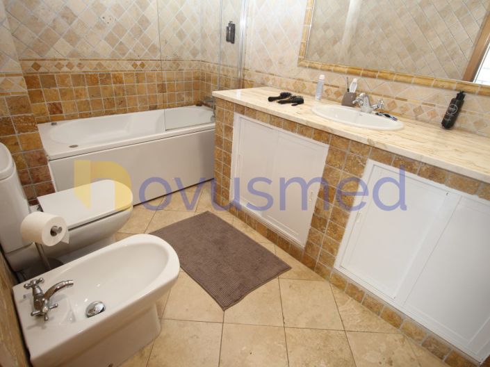 Image No.14-4 Bed House for sale