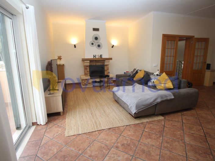 Image No.28-4 Bed House for sale