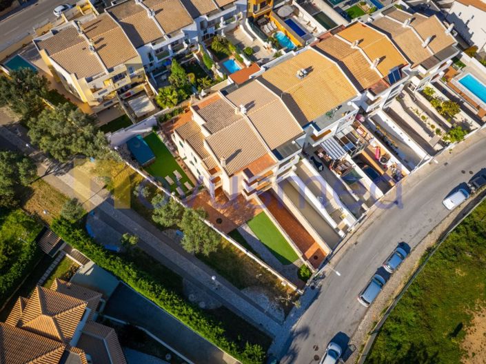 Image No.43-4 Bed House for sale