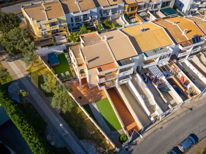 Image No.44-4 Bed House for sale