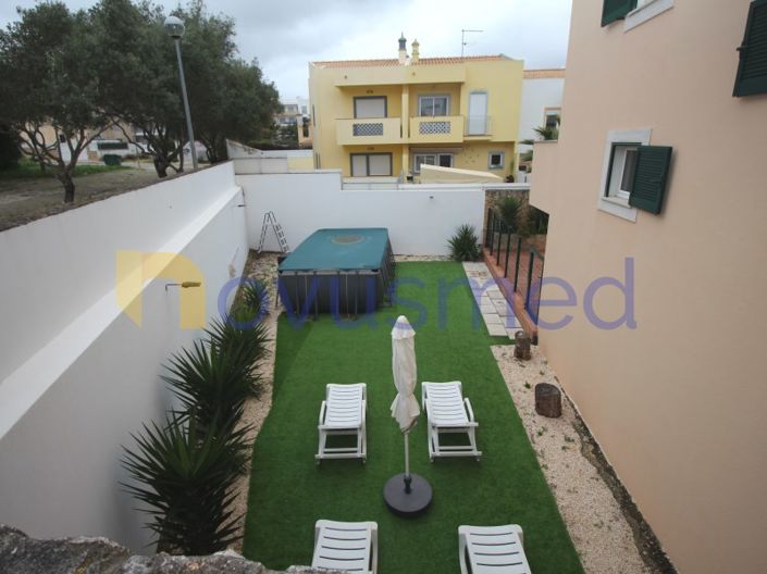 Image No.8-4 Bed House for sale