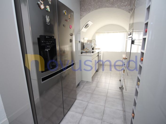 Image No.22-2 Bed Apartment for sale