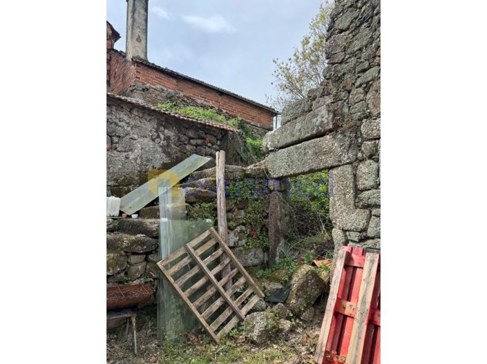 Image No.14-1 Bed Farmhouse for sale