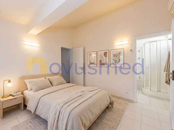 Image No.33-4 Bed House for sale