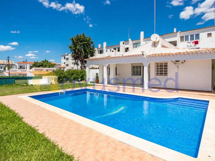 Image No.7-4 Bed House for sale