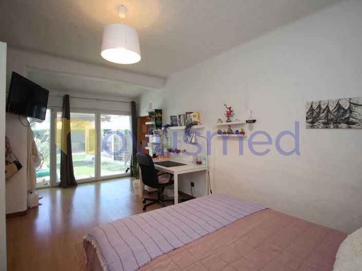 Image No.30-4 Bed House for sale