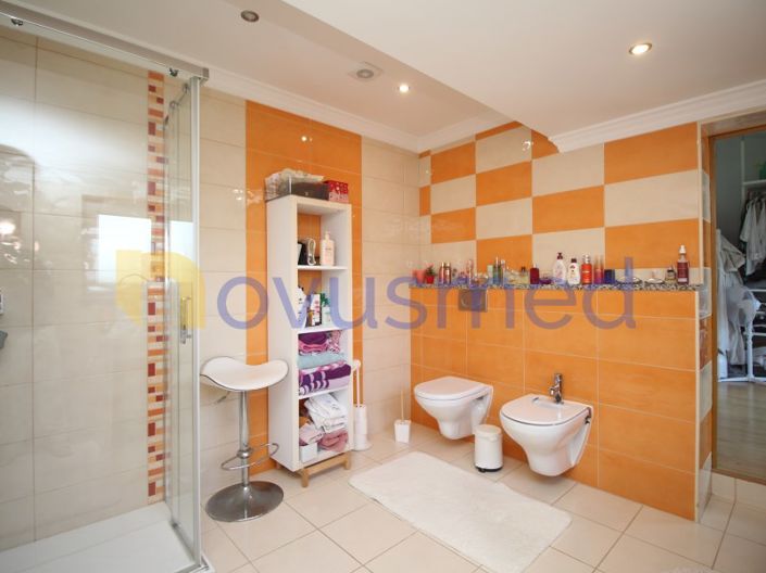 Image No.33-4 Bed House for sale
