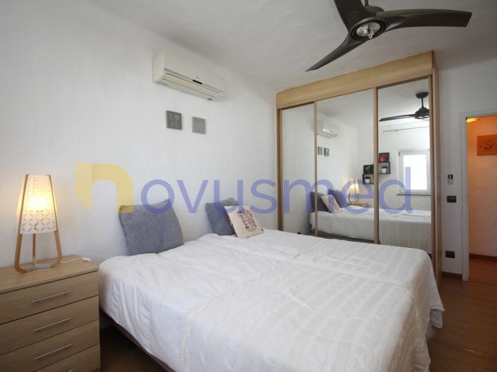 Image No.34-4 Bed House for sale