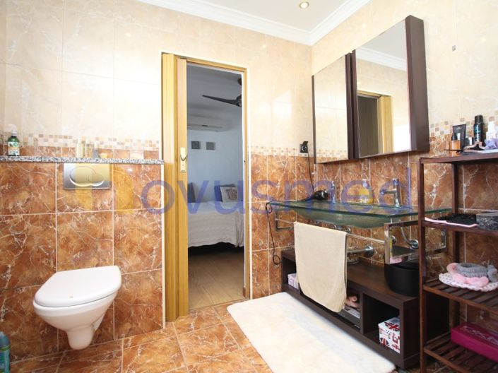 Image No.36-4 Bed House for sale