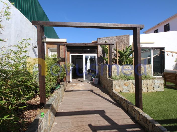 Image No.4-4 Bed House for sale