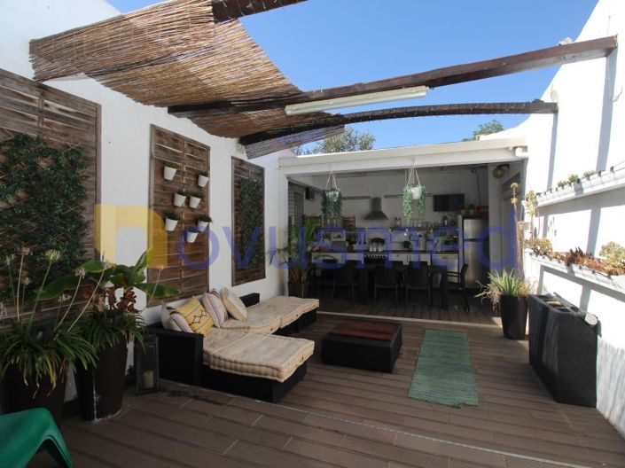 Image No.5-4 Bed House for sale