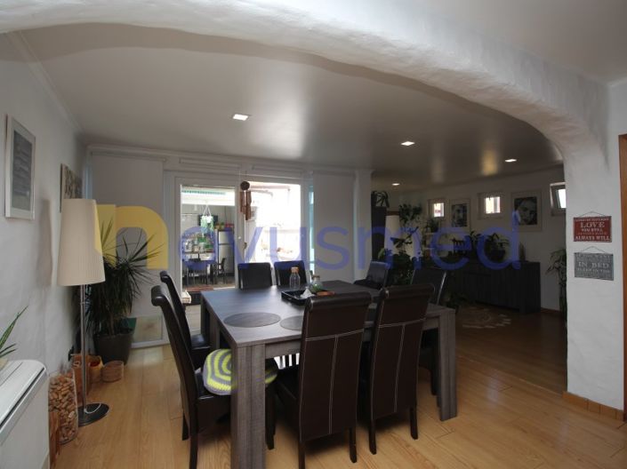 Image No.57-4 Bed House for sale