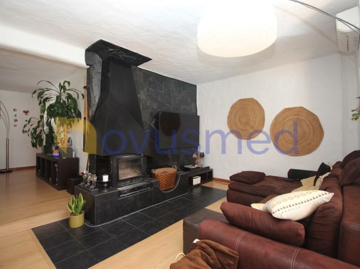 Image No.7-4 Bed House for sale