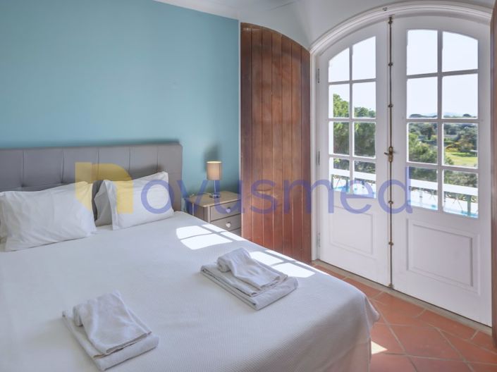 Image No.28-5 Bed House for sale