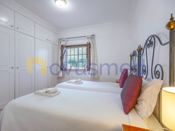 Image No.39-5 Bed House for sale