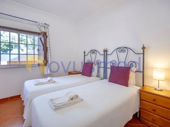 Image No.40-5 Bed House for sale