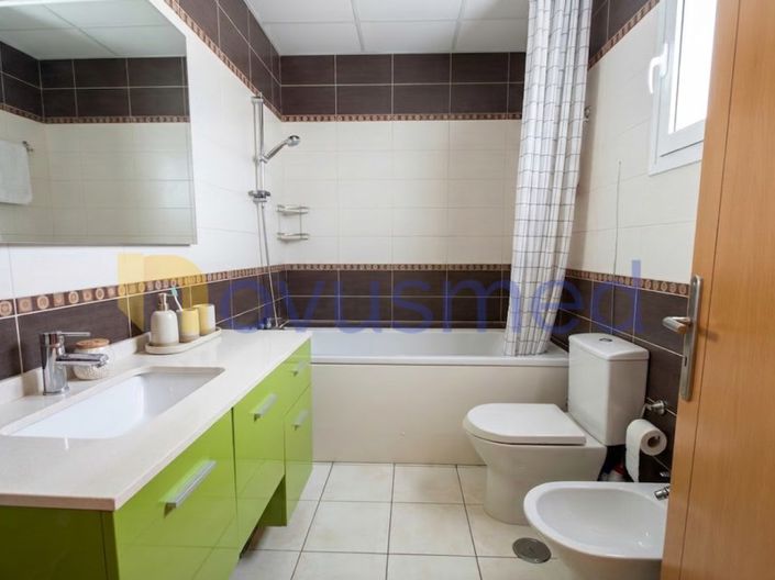 Image No.25-3 Bed House for sale