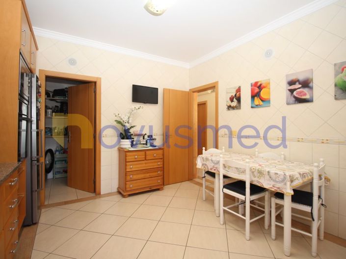 Image No.37-3 Bed House for sale