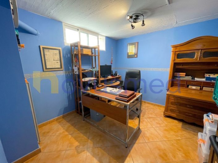 Image No.39-3 Bed House for sale