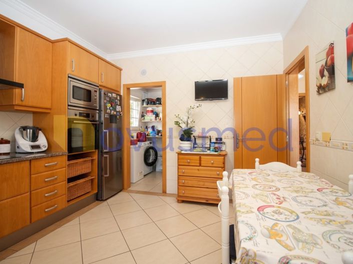 Image No.6-3 Bed House for sale