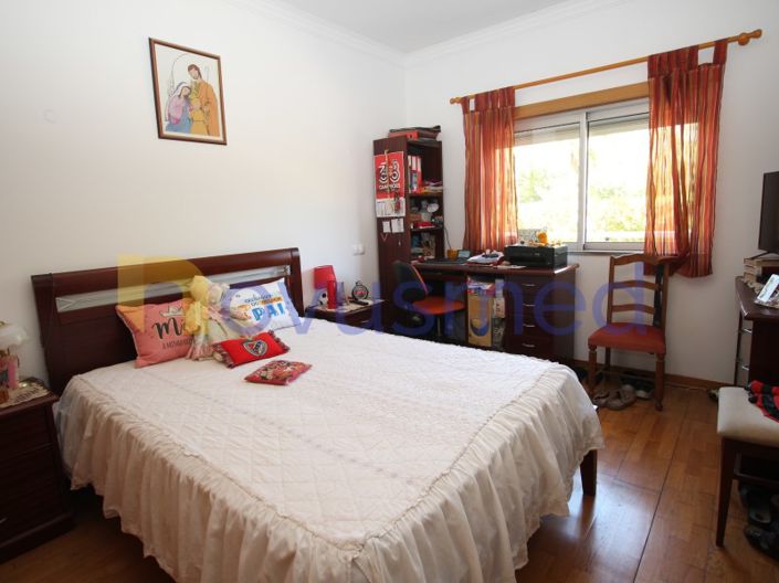 Image No.15-4 Bed Apartment for sale