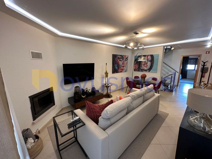 Image No.17-3 Bed House for sale