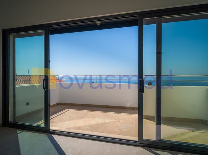 Image No.25-3 Bed House for sale