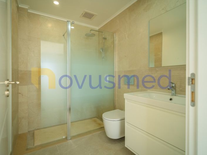 Image No.27-3 Bed House for sale