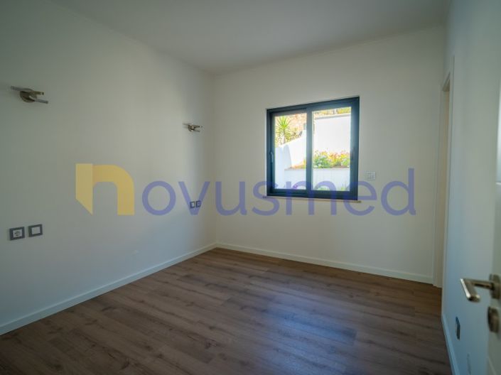 Image No.37-3 Bed House for sale