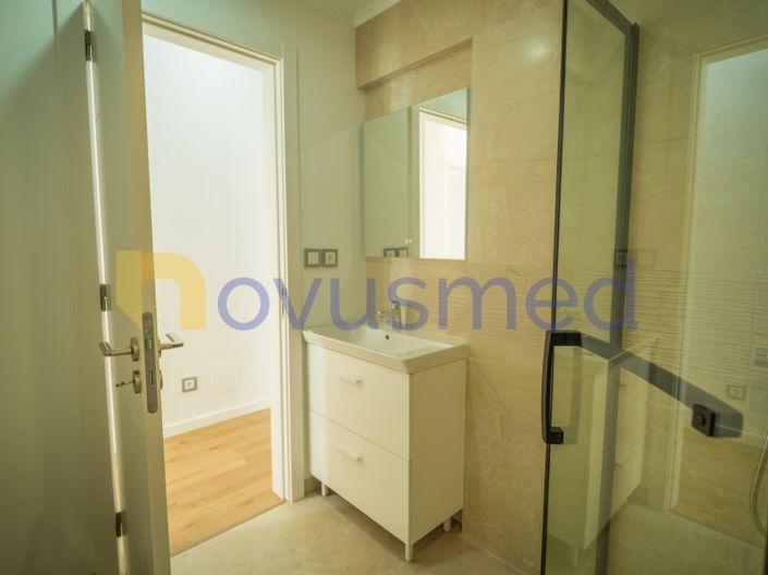 Image No.42-3 Bed House for sale