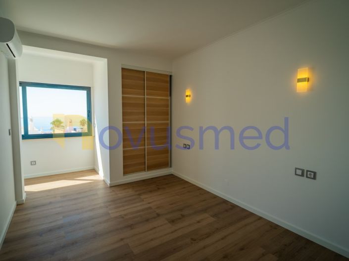 Image No.45-3 Bed House for sale