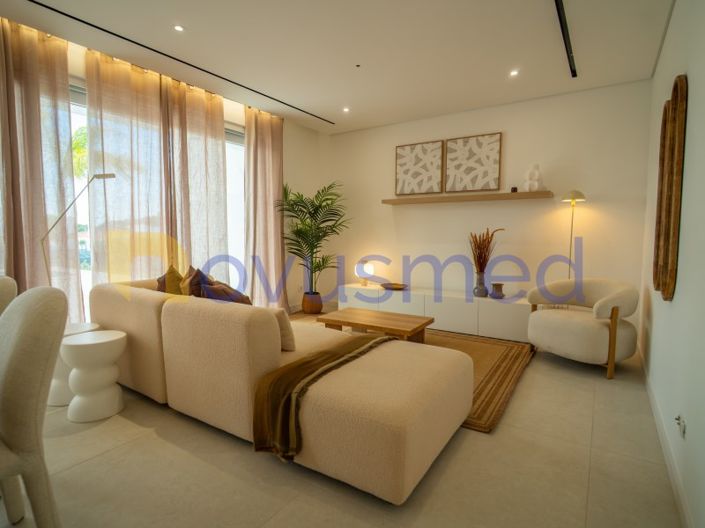 Image No.2-3 Bed House for sale