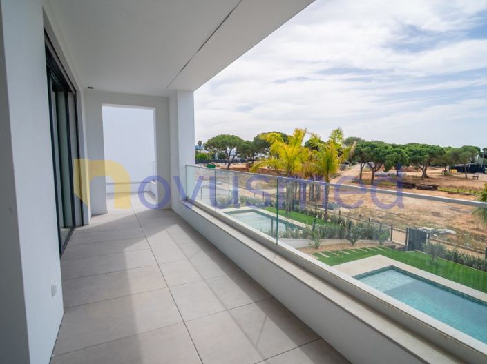 Image No.24-3 Bed House for sale