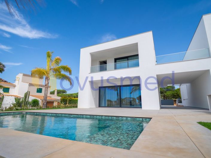 Image No.32-3 Bed House for sale