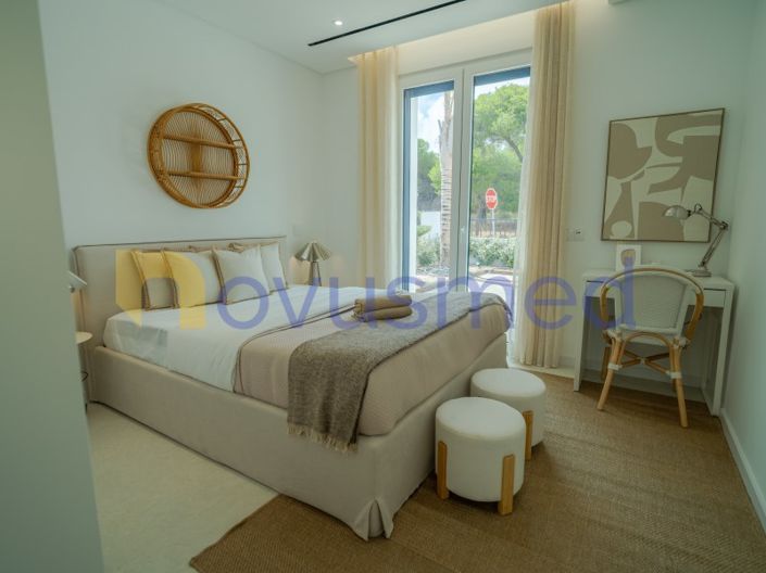 Image No.52-3 Bed House for sale