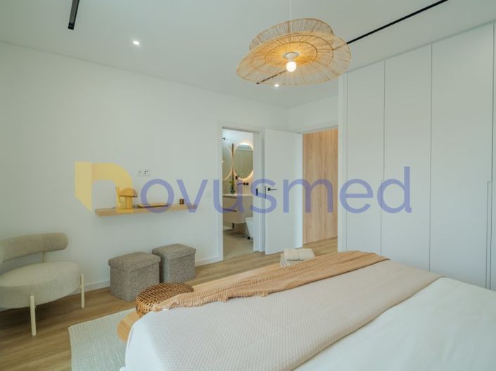 Image No.60-3 Bed House for sale