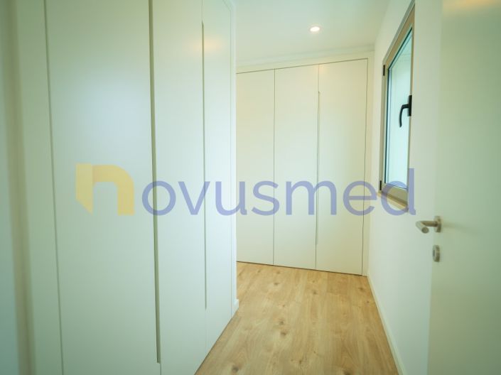 Image No.25-3 Bed House for sale