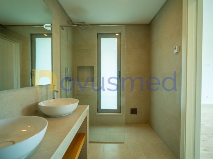 Image No.29-3 Bed House for sale