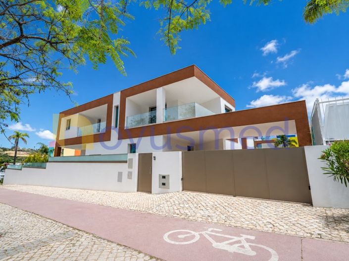 Image No.3-3 Bed House for sale