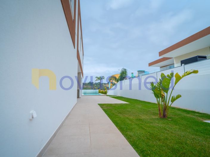 Image No.35-3 Bed House for sale