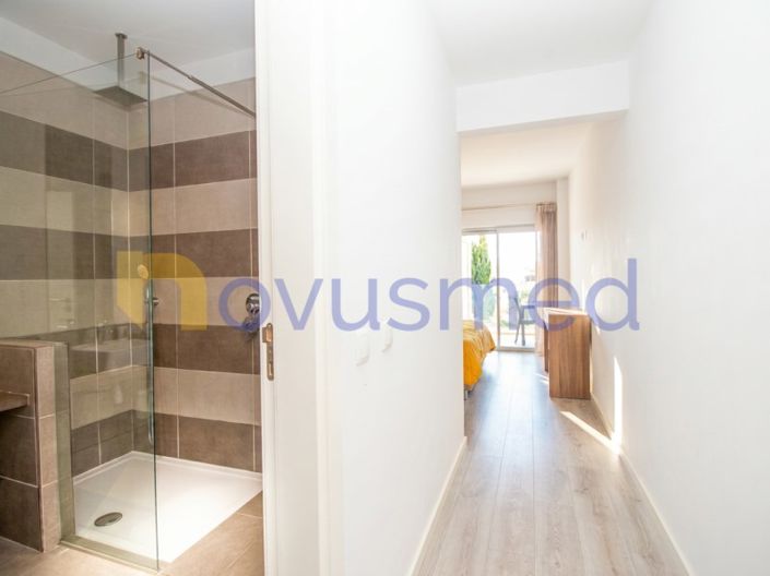Image No.18-3 Bed Apartment for sale
