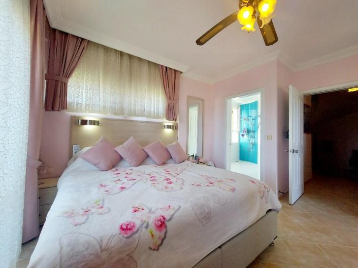 Image No.16-4 Bed Villa for sale