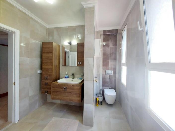 Image No.40-4 Bed Villa for sale