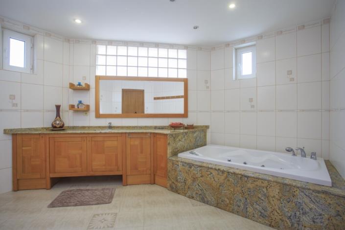 Image No.32-Villa / Détaché de 4 chambres à vendre à Oludeniz