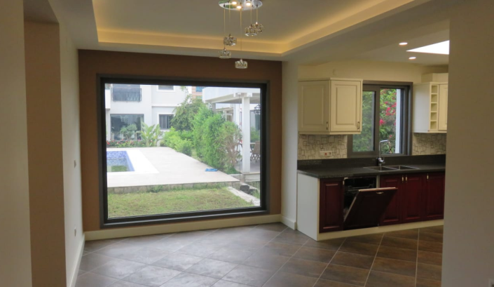 Image No.10-4 Bed House/Villa for sale