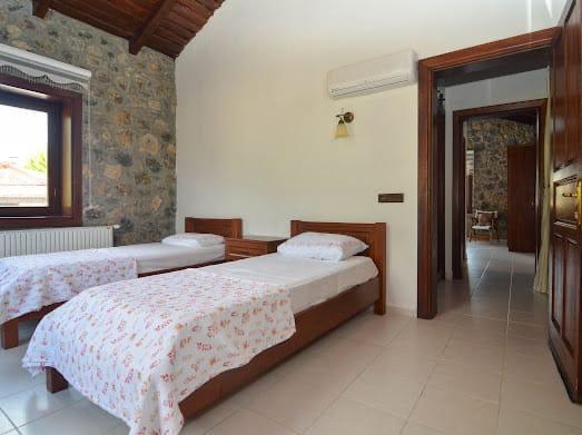 Image No.22-3 Bed Bungalow for sale